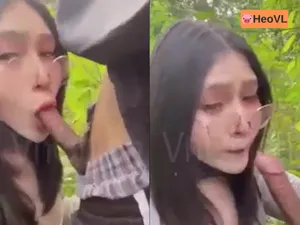 đi dã ngoại tiện quan hệ cô bạn gái ở trong rừng