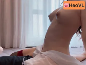 Làm tình cô bạn gái trung vú trắng tròn